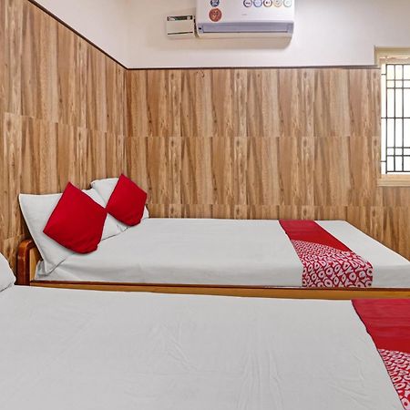 Oyo Flagship Amman Lodge Chennimalai Екстериор снимка
