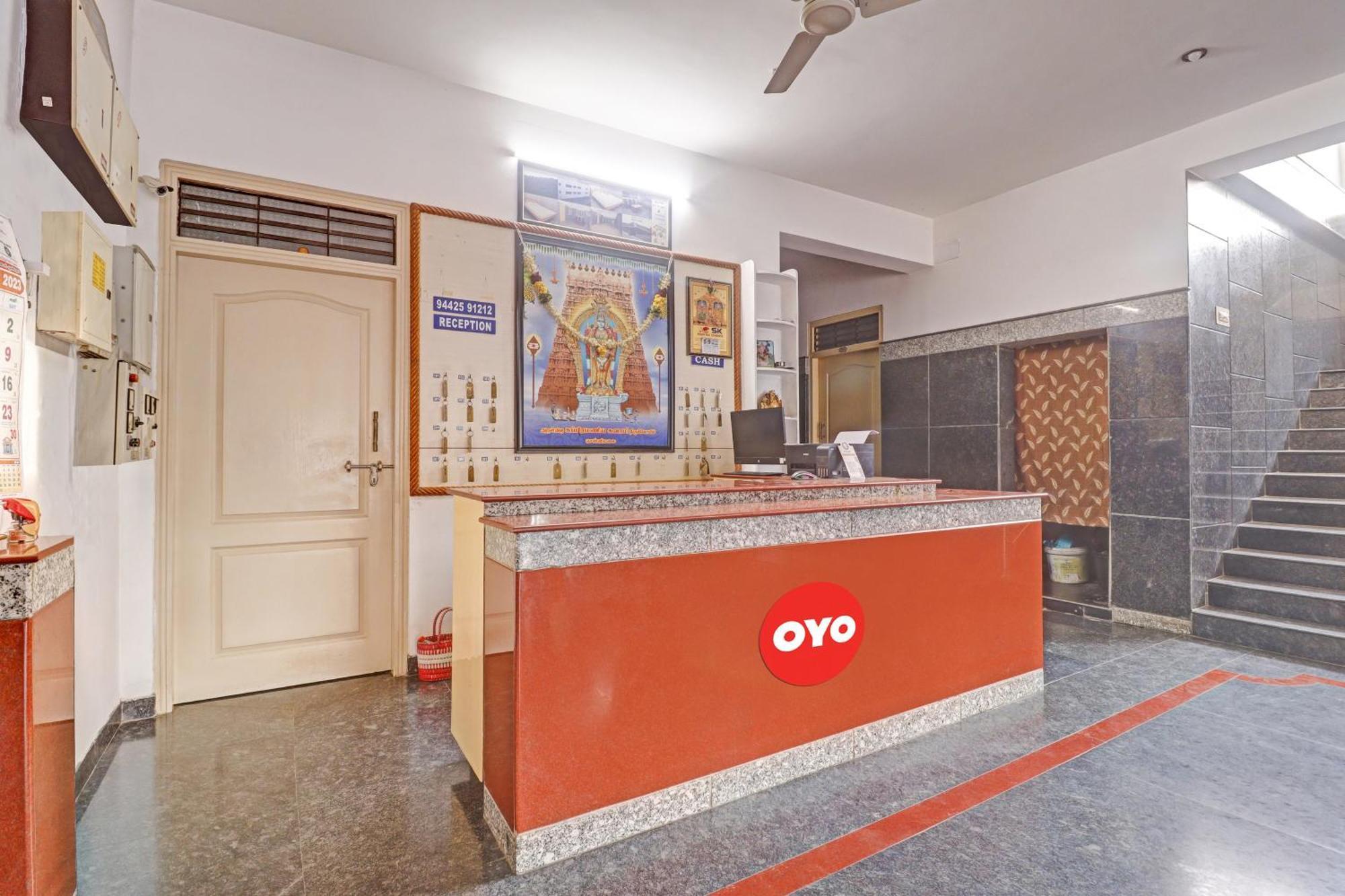 Oyo Flagship Amman Lodge Chennimalai Екстериор снимка